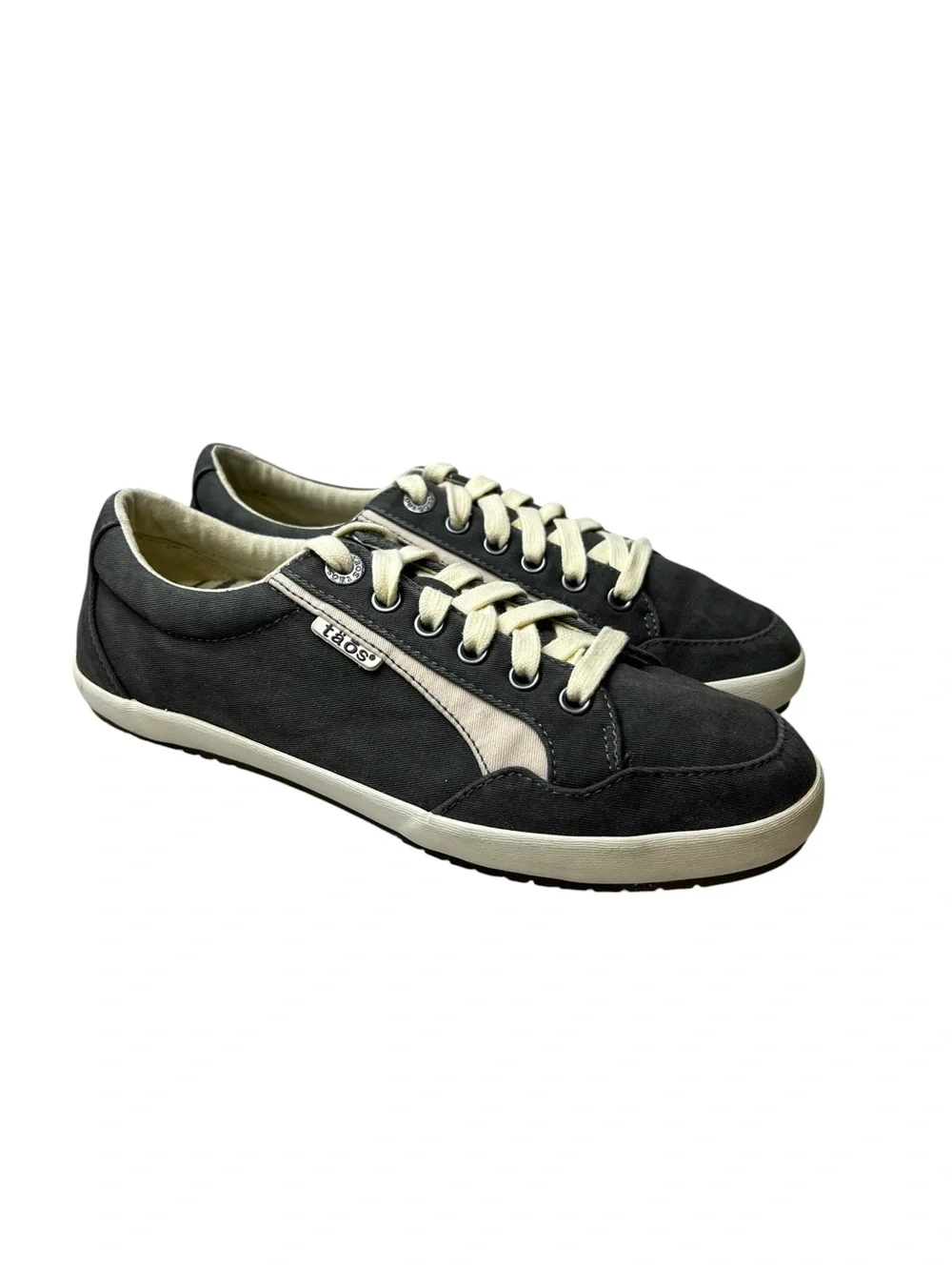 Taos Shooting Star Gray/Cream Canvas Women’s Size 7.5 Low Top Sneakers